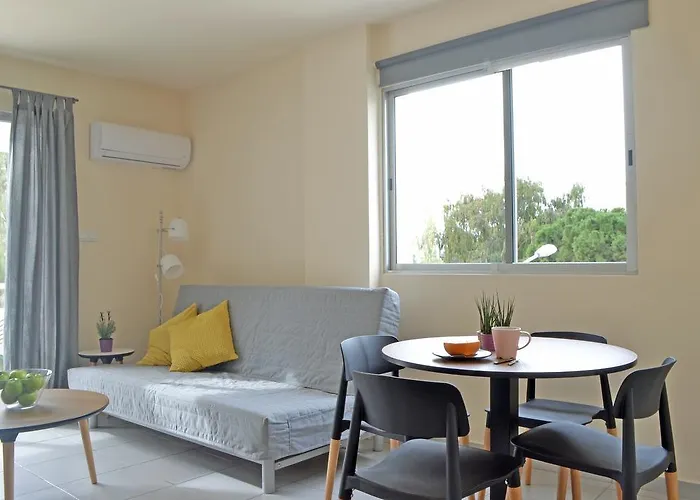 Athena Homes * לימסול