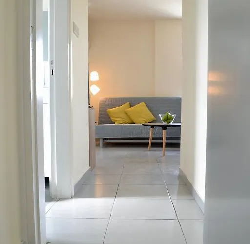 Athena Homes דירה