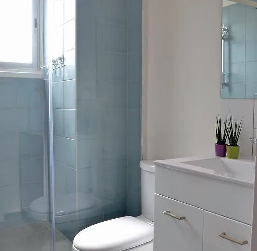 דירה Athena Homes