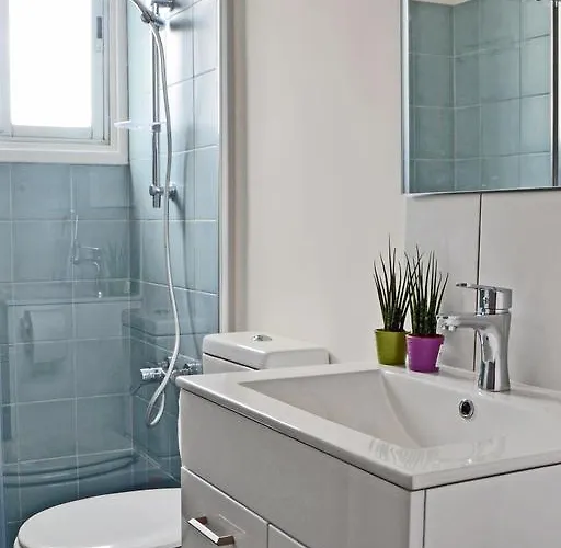 דירה Athena Homes