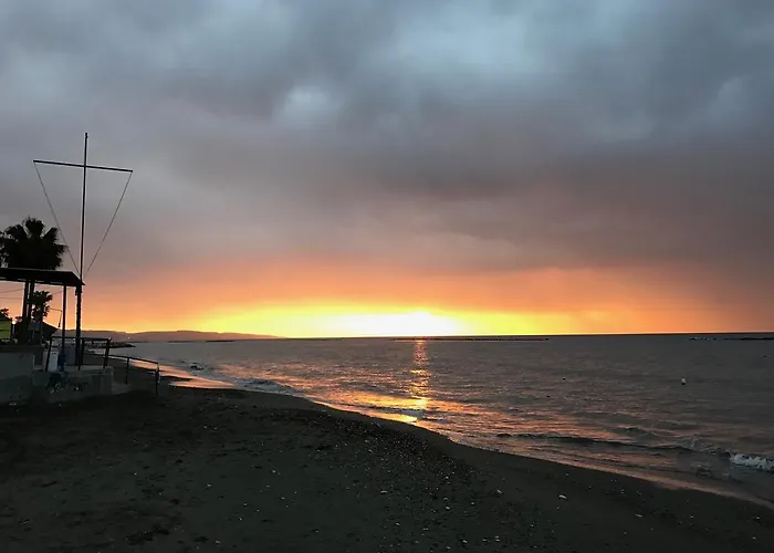 Athena Homes דירה *