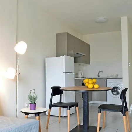 Athena Holiday Homes Apartman *