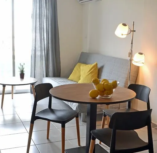 Athena Homes Apartament *